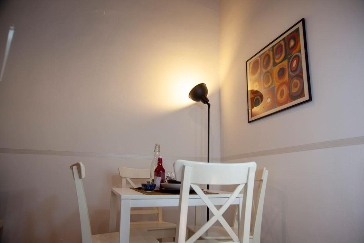 Appartement Casa Q163A Tuscolana Next To Metro à Rome Extérieur photo