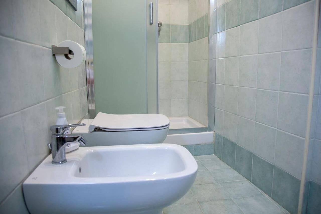 Appartement Casa Q163A Tuscolana Next To Metro à Rome Extérieur photo